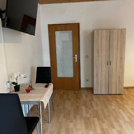 Gemuetliche Wohnung In Ruhiger Lage Карлсруе Екстериор снимка