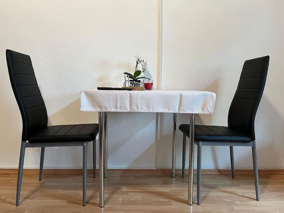 Gemuetliche Wohnung In Ruhiger Lage Карлсруе Екстериор снимка